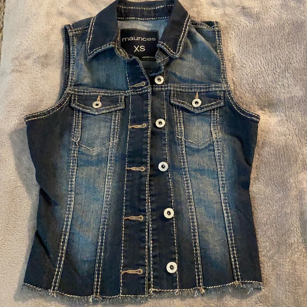 Maurices XS denim vest